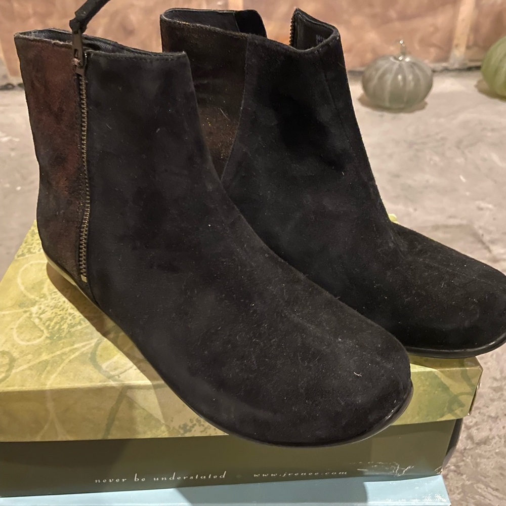 Dansko boots size 9